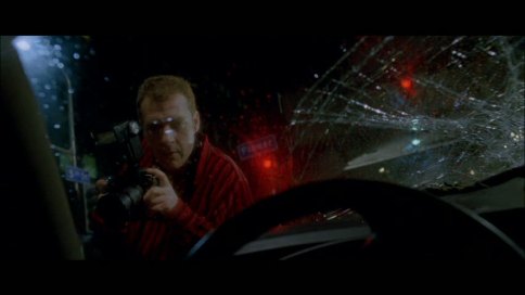 Tom-in-Paparazzi-tom-sizemore-26901287-853-480