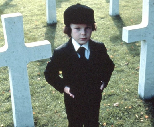 theomenfeat-1024x847