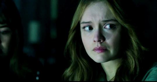 olivia-cooke-in-ouija-movie-7