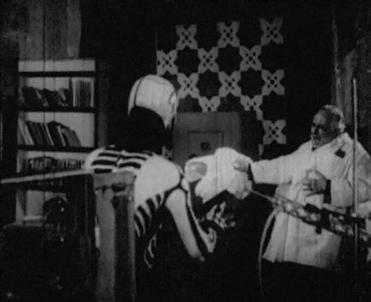 vlcsnap-2015-11-13-18h15m52s350