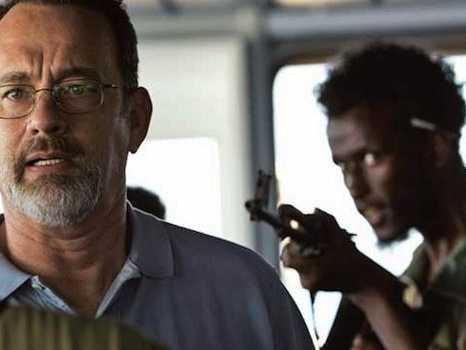 tom-hanks-barkhad-abdi-captain-phillips